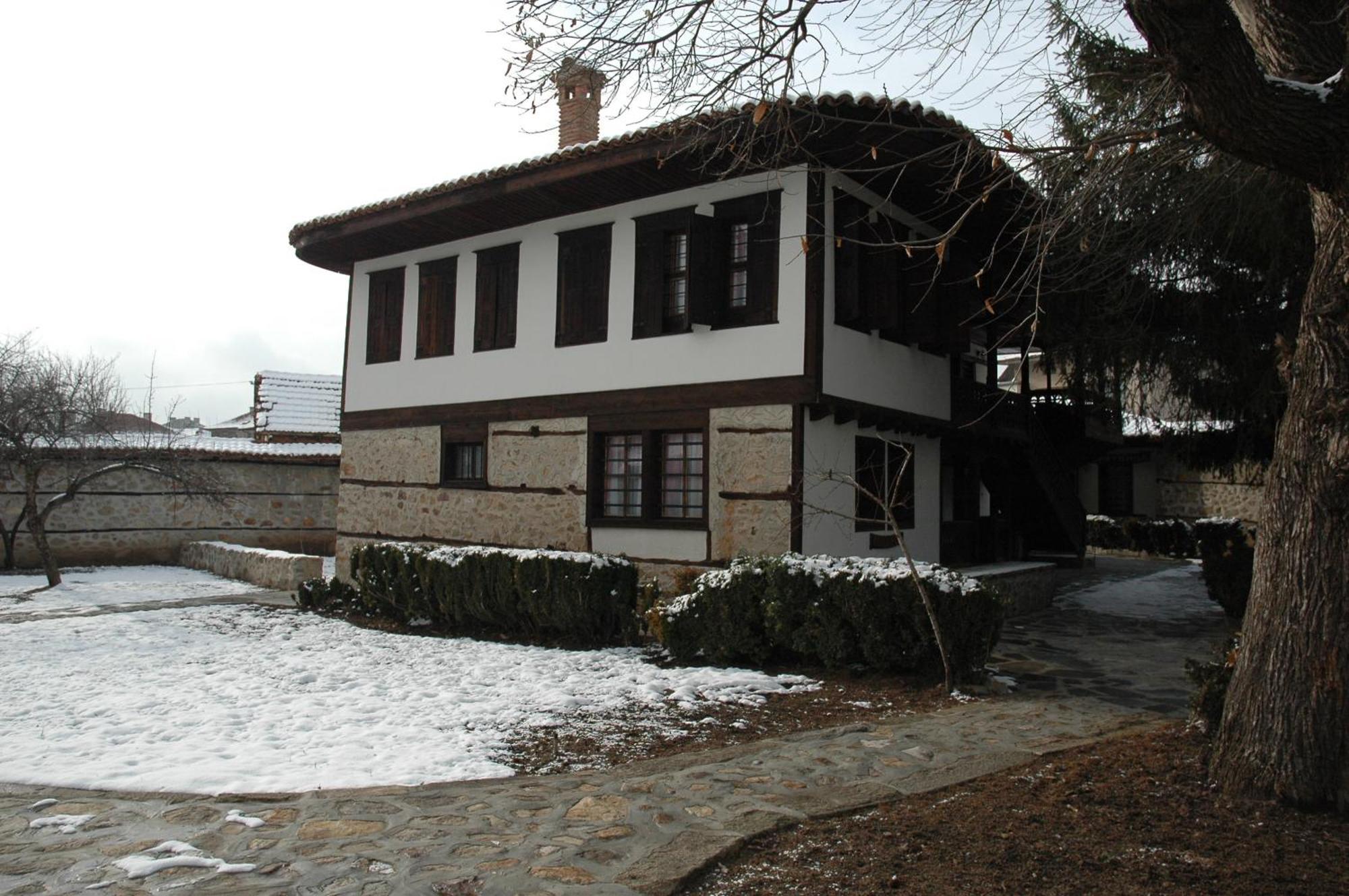 Djudjeva Kyshta Hotel Panagyurishte Exterior photo
