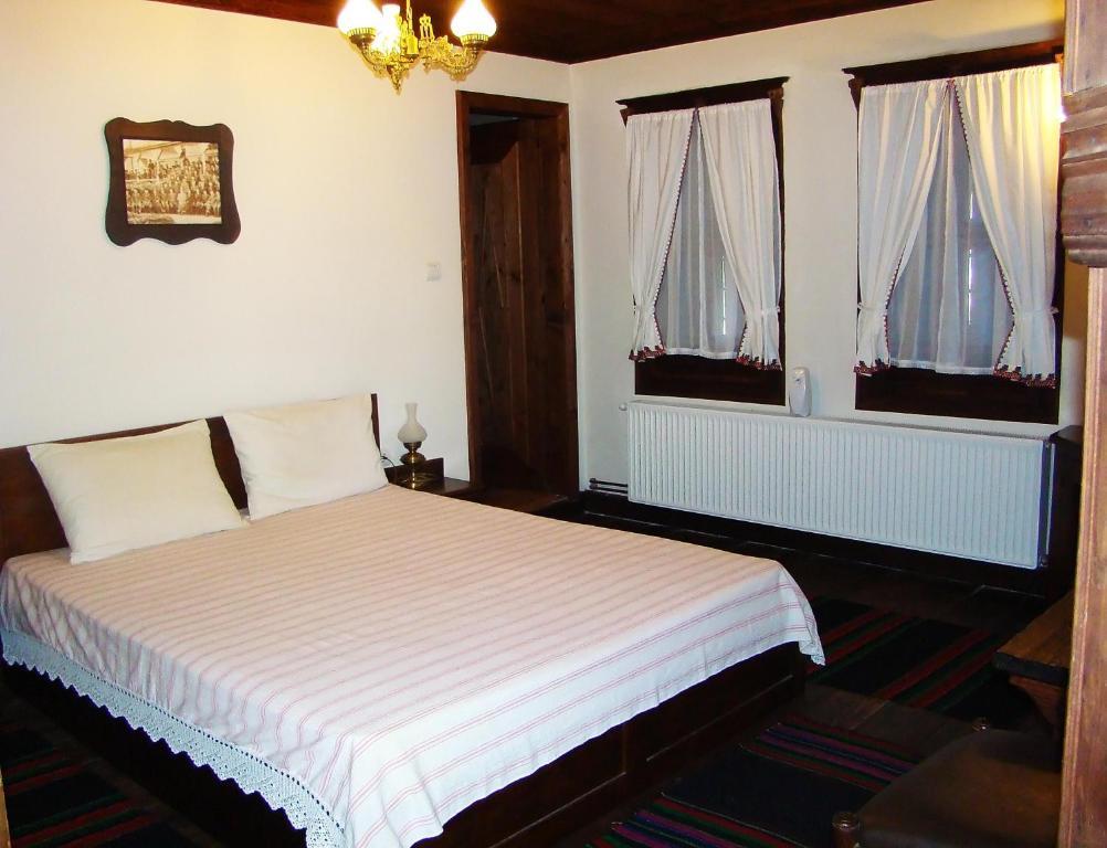 Djudjeva Kyshta Hotel Panagyurishte Room photo
